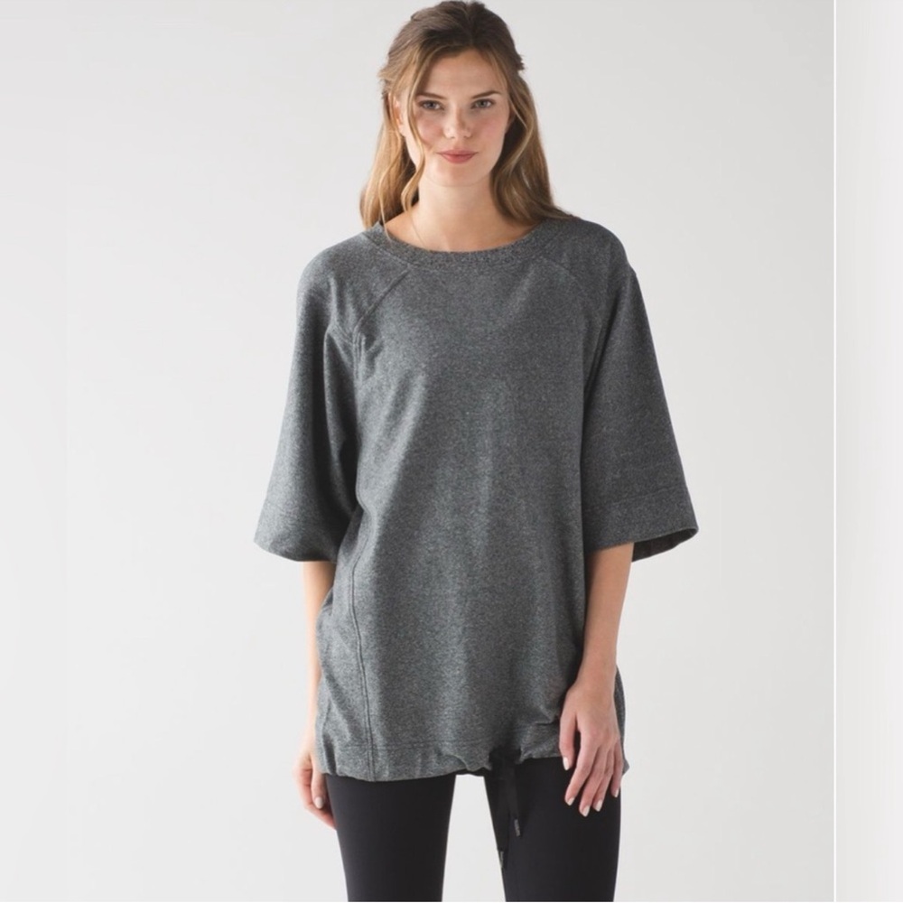 Women's Grey Lululemon Split Short Sleeve, Size 8